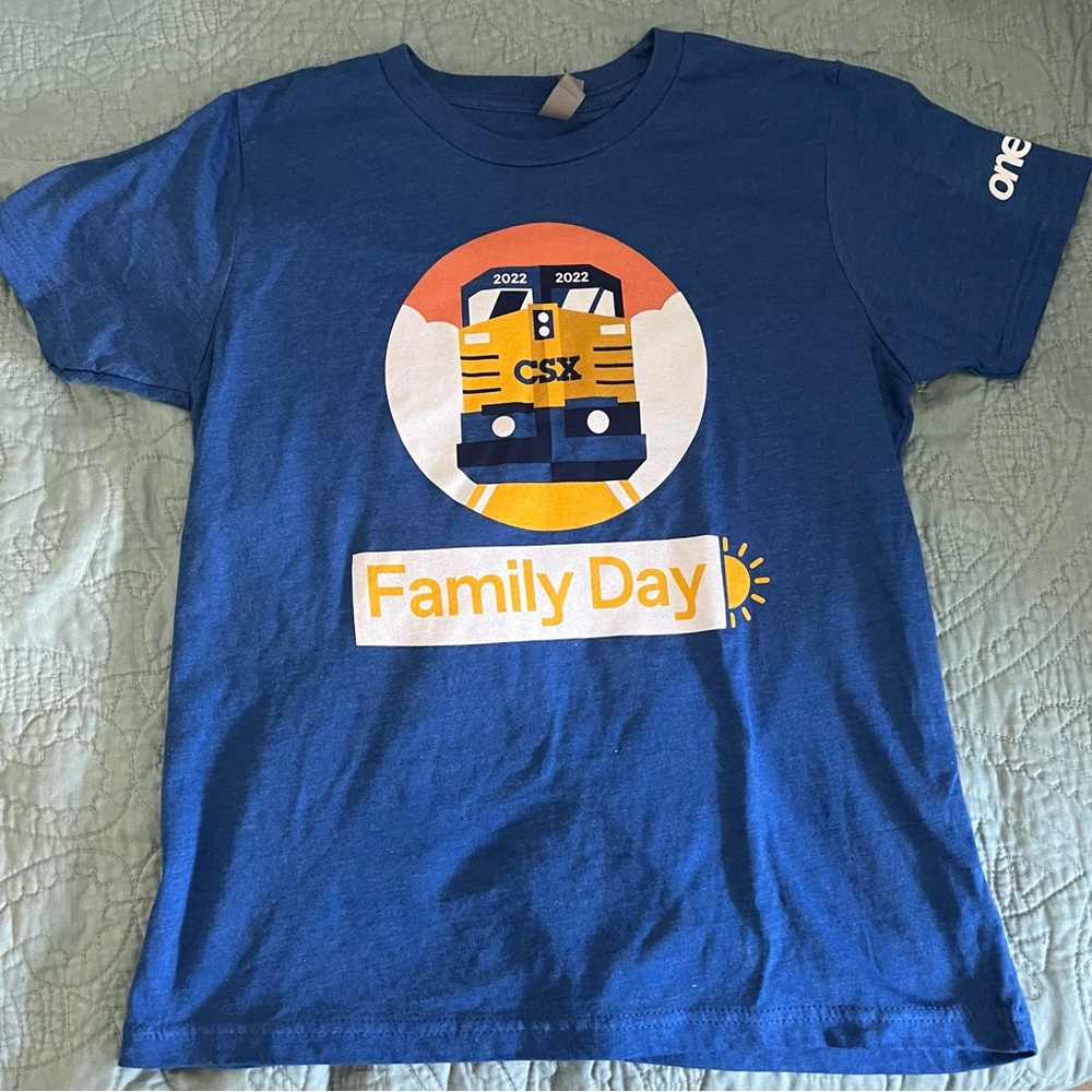 CSX Kids Blue Family Day Train Tee NWOT